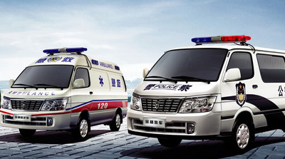 金杯-救护车和警车